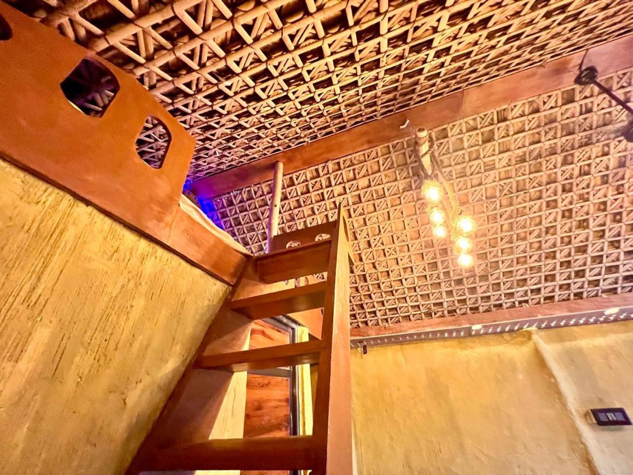 La Pahi Palace- Banquet And Resort Sakri East 외부 사진